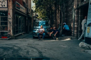 UNSTAGED 260701 Istambul 2026 HUMAN CONDITION 017 — UNSTAGED · LOG /016 · MOMENT /028 · ARCHIVE ID L016-M030.