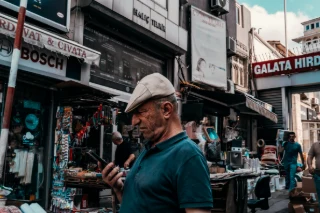 UNSTAGED 260701 Istambul 2026 HUMAN CONDITION 025 — UNSTAGED · LOG /016 · MOMENT /034 · ARCHIVE ID L016-M036.