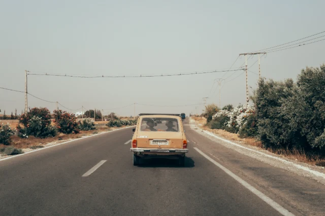 L1011404 — UNSTAGED · SERIE /001 · MOMENT /013 · ARCHIVE ID S001-M013 · SOURCE L011-M037.