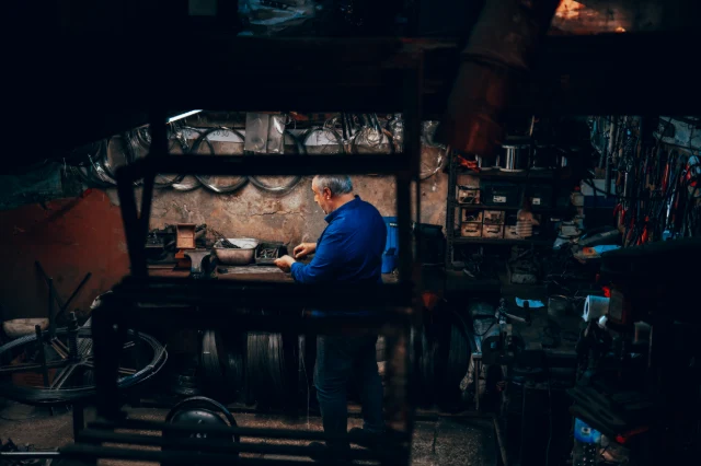 UNSTAGED 260701 Istambul 2026 HUMAN CONDITION 011 — UNSTAGED · SERIE /001 · MOMENT /002 · ARCHIVE ID S001-M002 · SOURCE L016-M024.
